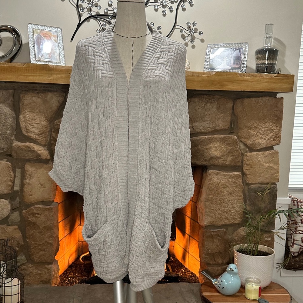 Short Sleeve Basket Weave Cardigan